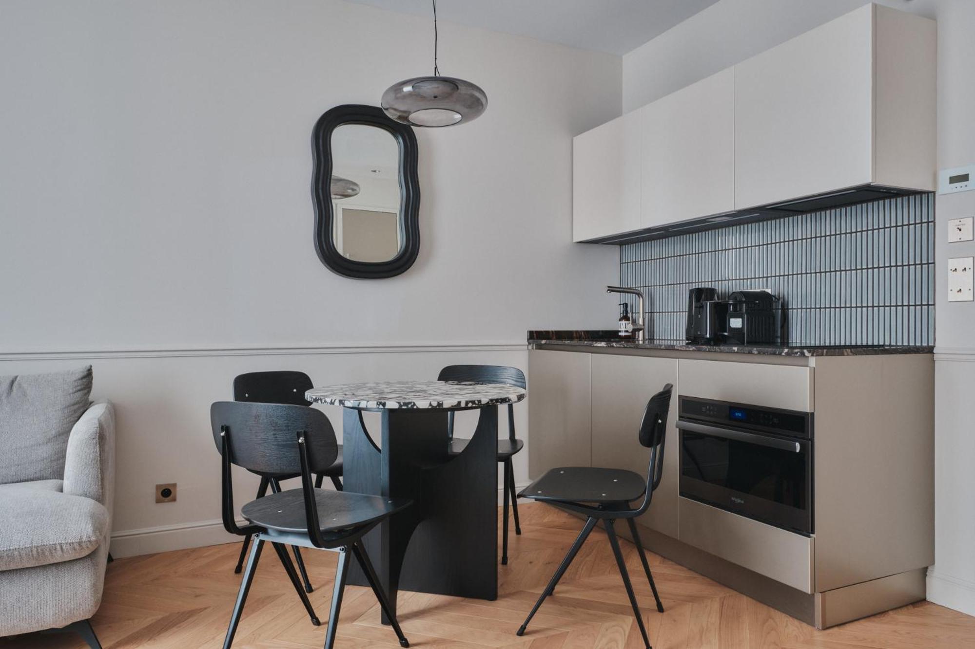 Aparthotel Nestay Sentier